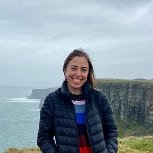 Meet your Posher, Christina